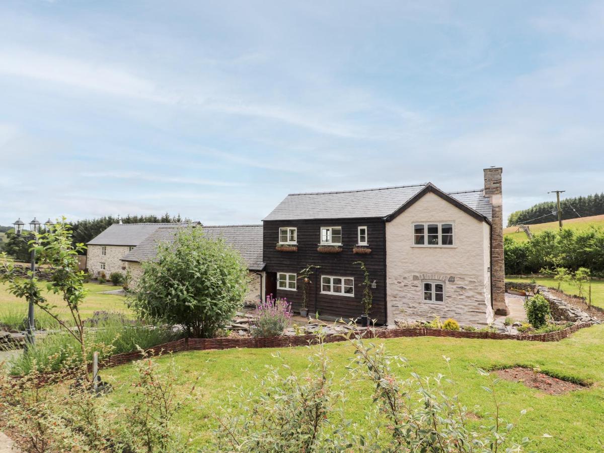 Pant Dafydd Goch Villa Glyn Ceiriog Exterior photo